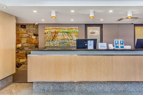 Quality Hotel Lighthouse - Accommodation Newcastle 2
