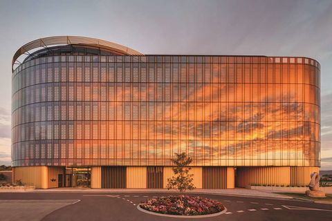 Vibe Hotel Canberra Airport - Accommodation Newcastle 1