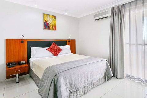 Comfort Inn & Suites Burwood - Accommodation Newcastle 2