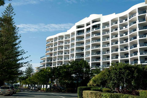 Ramada Resort Golden Beach - Accommodation Newcastle 0