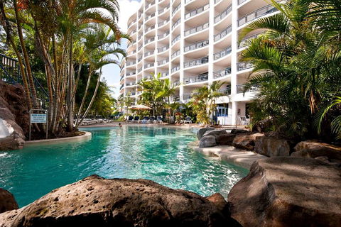 Ramada Resort Golden Beach - Accommodation Newcastle 1