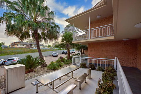 Best Western Casula Motor Inn - Accommodation Newcastle 2