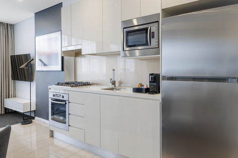 Meriton Suites Zetland - Accommodation Newcastle 0