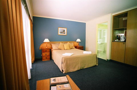 Mount Ommaney Hotel Apartments - Accommodation Newcastle 2