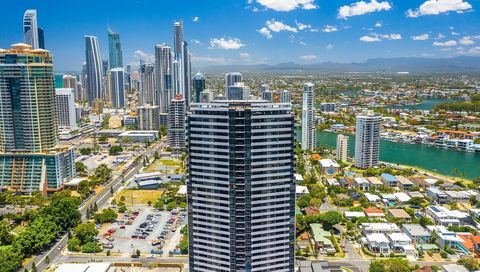 Arise Ruby Gold Coast - Accommodation Newcastle 1