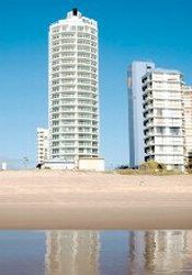 Pacific Views Resort On Main Beach - Accommodation Newcastle 0