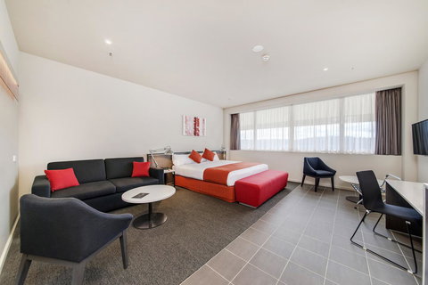 Abode Woden - Accommodation Newcastle 8