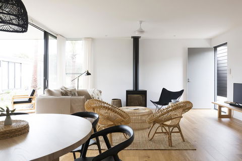 Bangalay Luxury Villas - Accommodation Newcastle 4