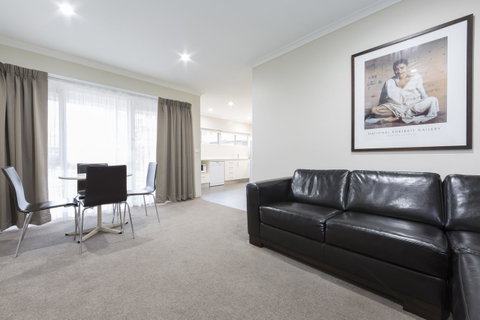 Forrest Hotel & Apartments - Accommodation Newcastle 39