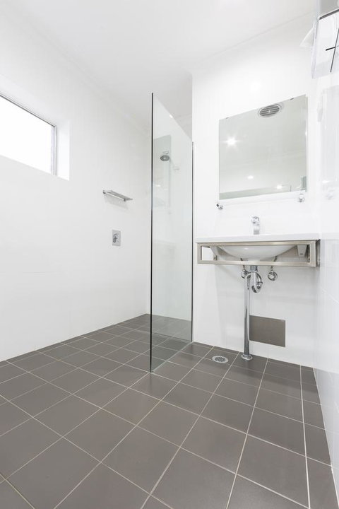 Forrest Hotel & Apartments - Accommodation Newcastle 16