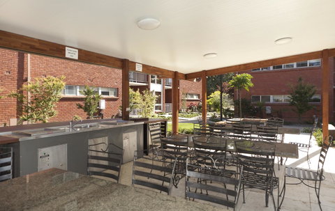 Forrest Hotel & Apartments - Accommodation Newcastle 34