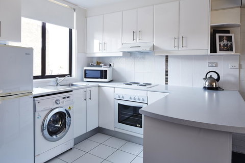 Manuka Park Serviced Apartments - Accommodation Newcastle 26