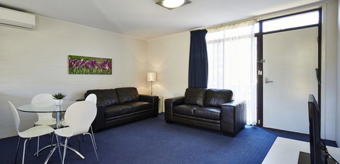 Manuka Park Serviced Apartments - Accommodation Newcastle 32