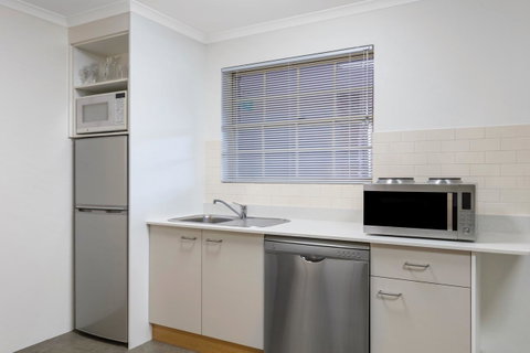 Adina Serviced Apartments Canberra Kingston - Accommodation Newcastle 3