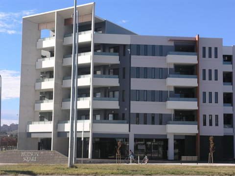 Kesh At Hudson Square - Accommodation Newcastle 6