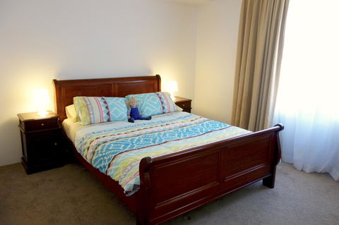 Kingston Comfy Apartment - Accommodation Newcastle 1