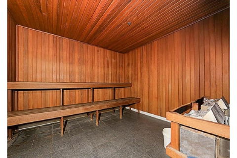 Spacious 1BR Stylish New Acton Apartment +Parking - Accommodation Newcastle 4