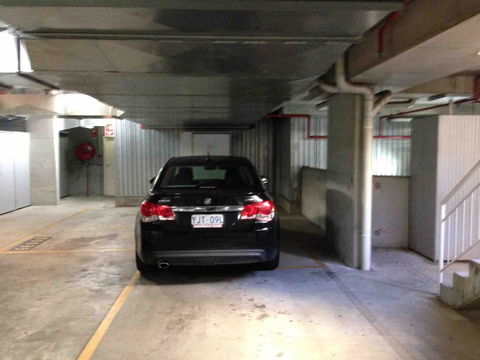 Spacious 1BR Stylish New Acton Apartment +Parking - Accommodation Newcastle 10