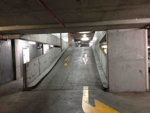 Spacious 1BR Stylish New Acton Apartment +Parking - Accommodation Newcastle 15