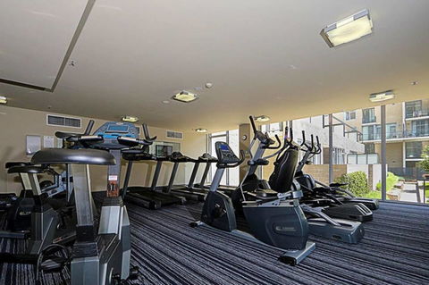 Spacious 1BR Stylish New Acton Apartment +Parking - Accommodation Newcastle 19