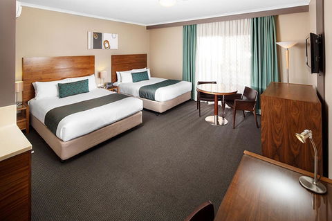 Quality Hotel Dickson - Accommodation Newcastle 3