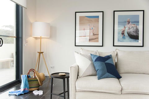 Mollymook Beachfront Penthouse 9 - Accommodation Newcastle 8