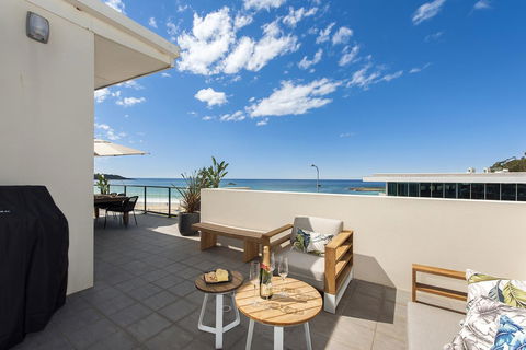 Mollymook Beachfront Penthouse 9 - Accommodation Newcastle 9
