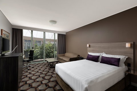 Rydges Canberra - Accommodation Newcastle 30