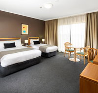 The Woden Hotel - Accommodation Newcastle
