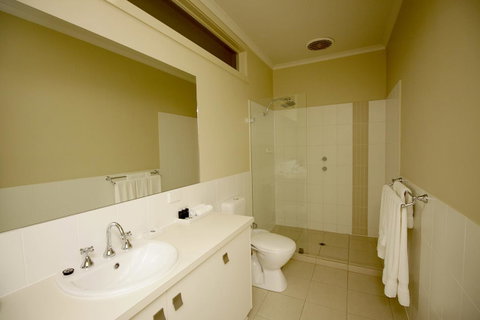 Wallaroo Marina Apartments - Accommodation Newcastle 12