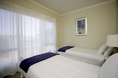 Wallaroo Marina Apartments - Accommodation Newcastle 9
