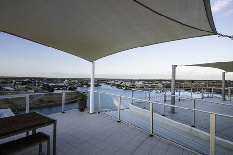 Wallaroo Marina Apartments - Accommodation Newcastle 34