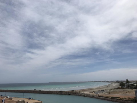 Ocean View Luxury Apartment & Suite - Accommodation Newcastle 8