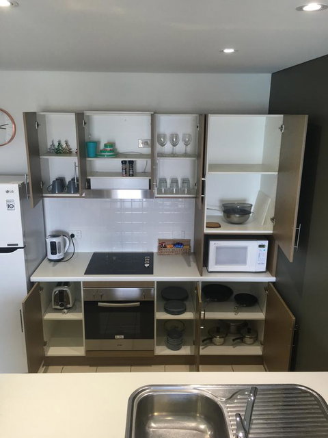 Wallaroo Marina Luxury Apartment - Accommodation Newcastle 8