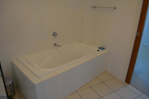 Wallaroo Marina Luxury Apartment - Accommodation Newcastle 24