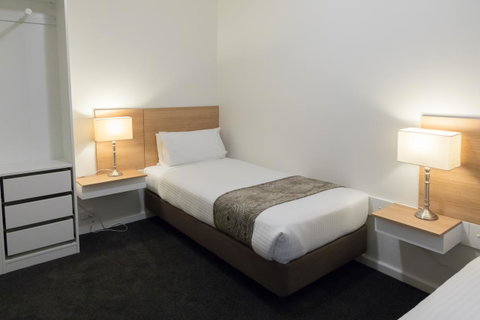 Bay 10 - Suites And Apartments - Accommodation Newcastle 24