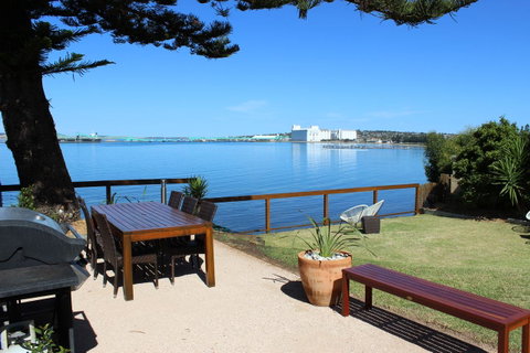 Bay 10 - Suites And Apartments - Accommodation Newcastle 17