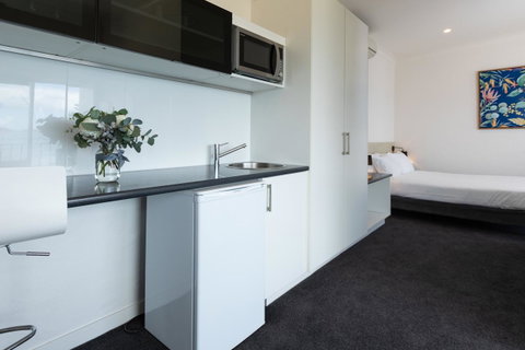 Bay 10 - Suites And Apartments - Accommodation Newcastle 18