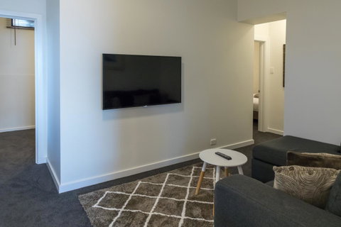Bay 10 - Suites And Apartments - Accommodation Newcastle 9