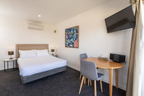 Bay 10 - Suites And Apartments - Accommodation Newcastle 8