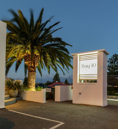 Bay 10 - Suites And Apartments - Accommodation Newcastle 16