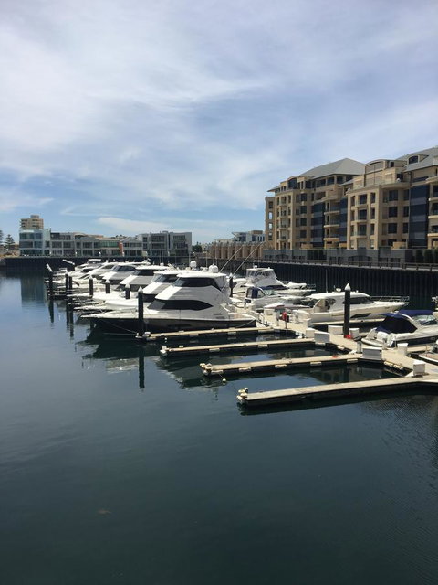 Glenelg Beach Studio - Accommodation Newcastle 2