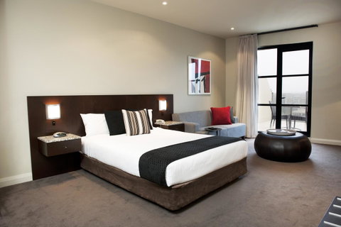 Mantra Hindmarsh Square - Accommodation Newcastle 12
