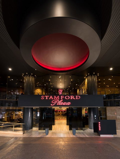 Stamford Plaza Adelaide - Accommodation Newcastle 1