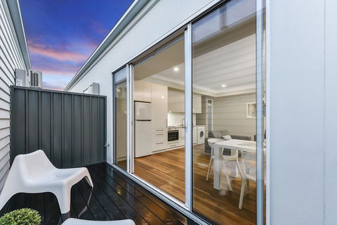 Aloha Central Luxury Apartments - Accommodation Newcastle 28