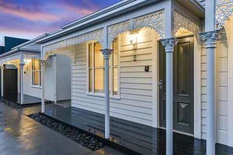 Aloha Central Luxury Apartments - Accommodation Newcastle 20
