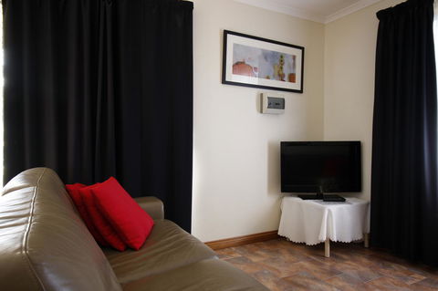 Cape Jervis Holiday Units - Accommodation Newcastle 3