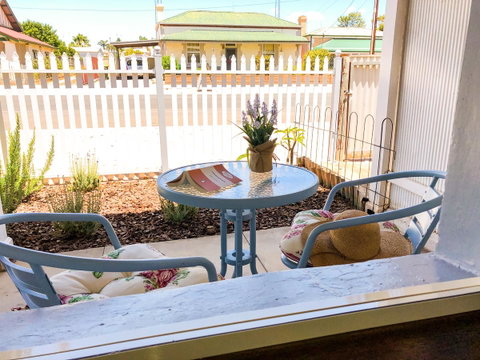 Inglenook Cottage - Accommodation Newcastle 13