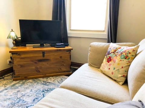Inglenook Cottage - Accommodation Newcastle 17