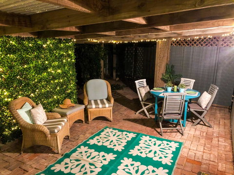 Inglenook Cottage - Accommodation Newcastle 6